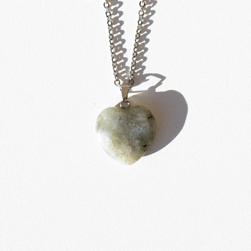 CRYSTAL HEART PENDANTS WITH CHAIN